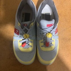 Women’s True Linkswear golf shoes! Size 6.5